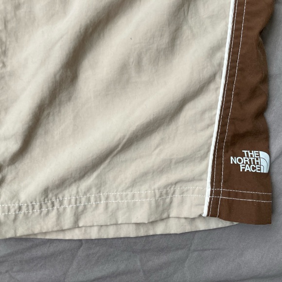 Vintage North Face Capris - Picture 5 of 8